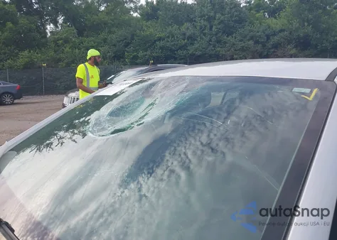 2018 Hyundai Elantra Sel из США, поврежденный, VIN 5NPD84LF2JH282521